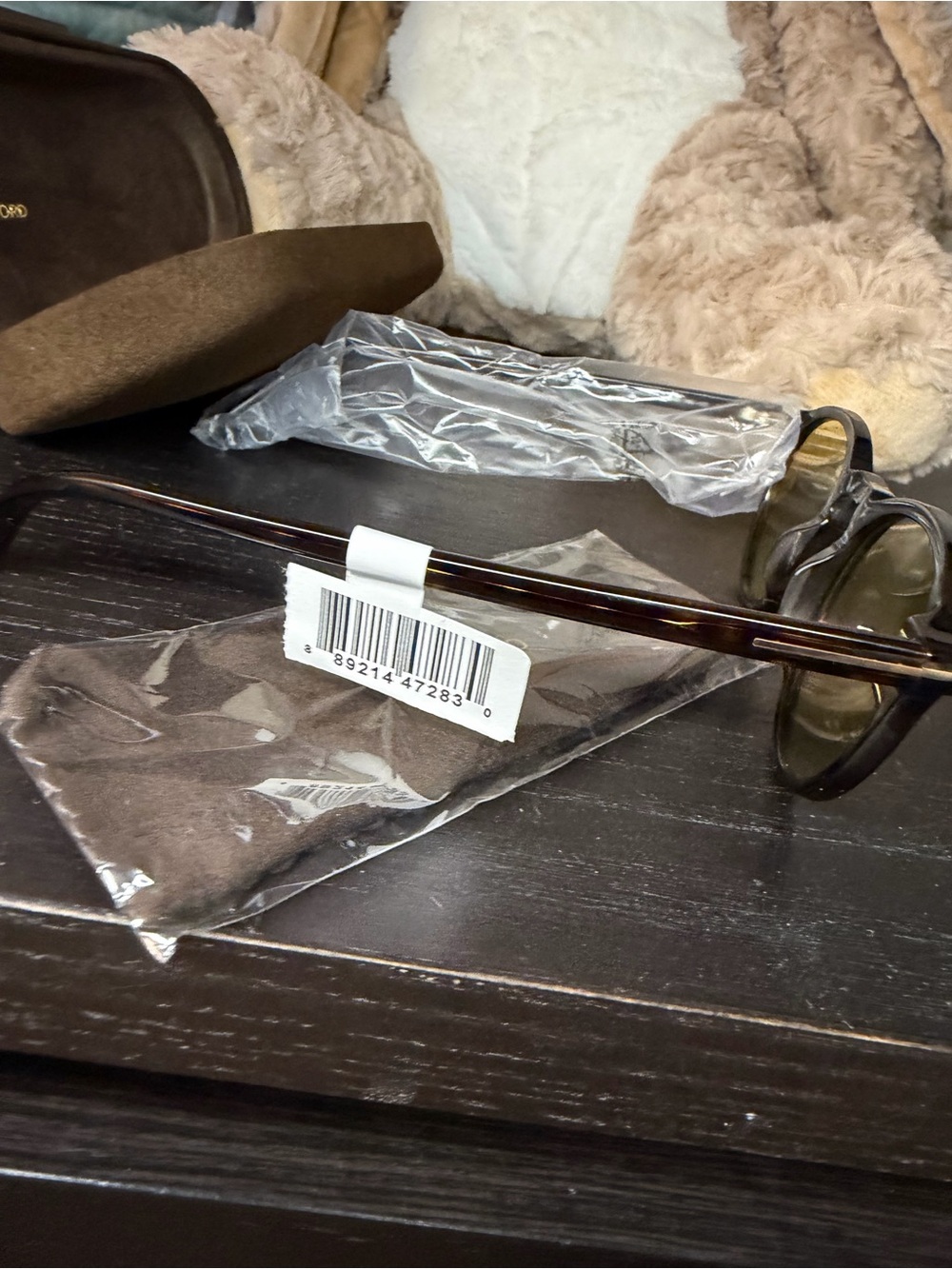 Brand new Tom Ford sunglasses. - Picture 11 of 11